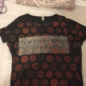 Women’s Twenty One Pilots t shirt